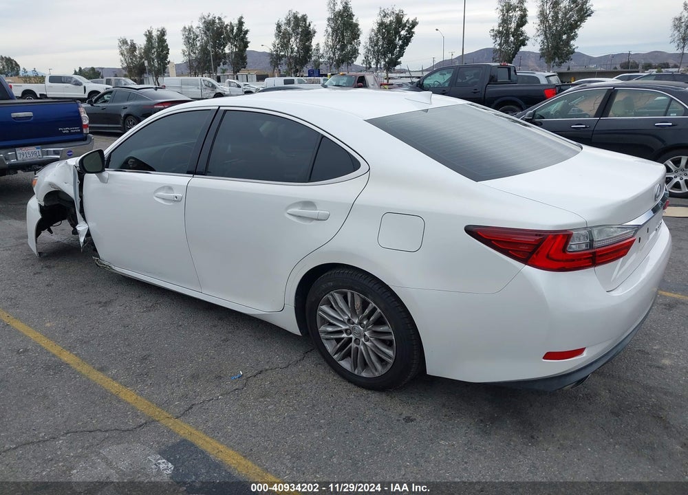 2016 LEXUS ES 350 VIN: 58ABK1GG2GU015635