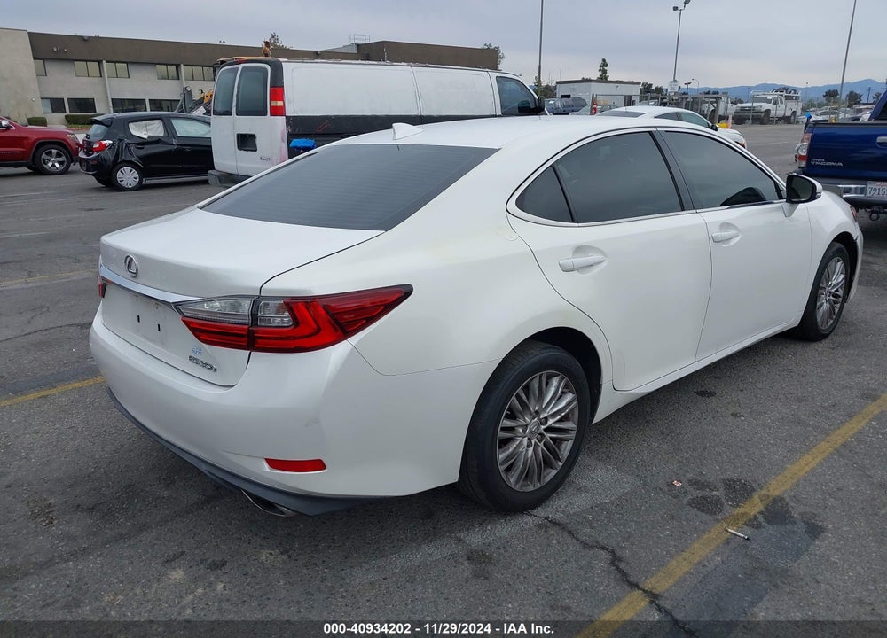 2016 LEXUS ES 350 VIN: 58ABK1GG2GU015635