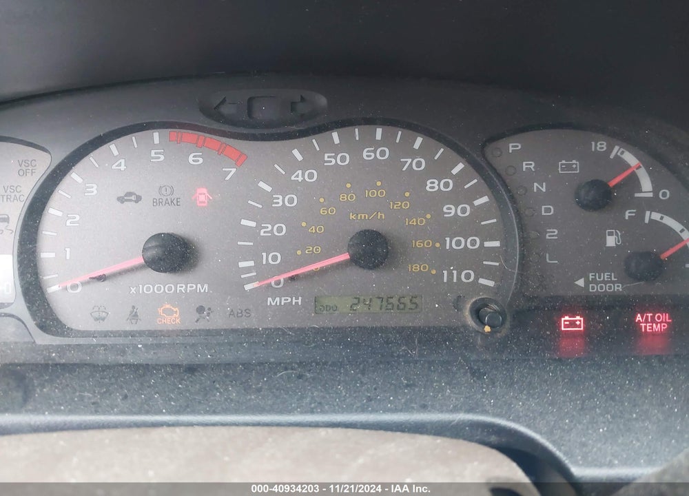 2003 TOYOTA SEQUOIA SR5 V8 VIN: 5TDBT44AX3S144070