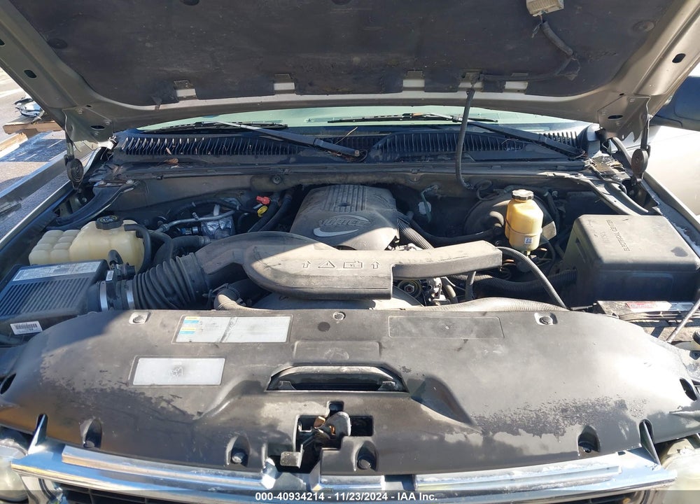 2002 CHEVROLET SUBURBAN 1500 LS VIN: 1GNEC16Z12J145061