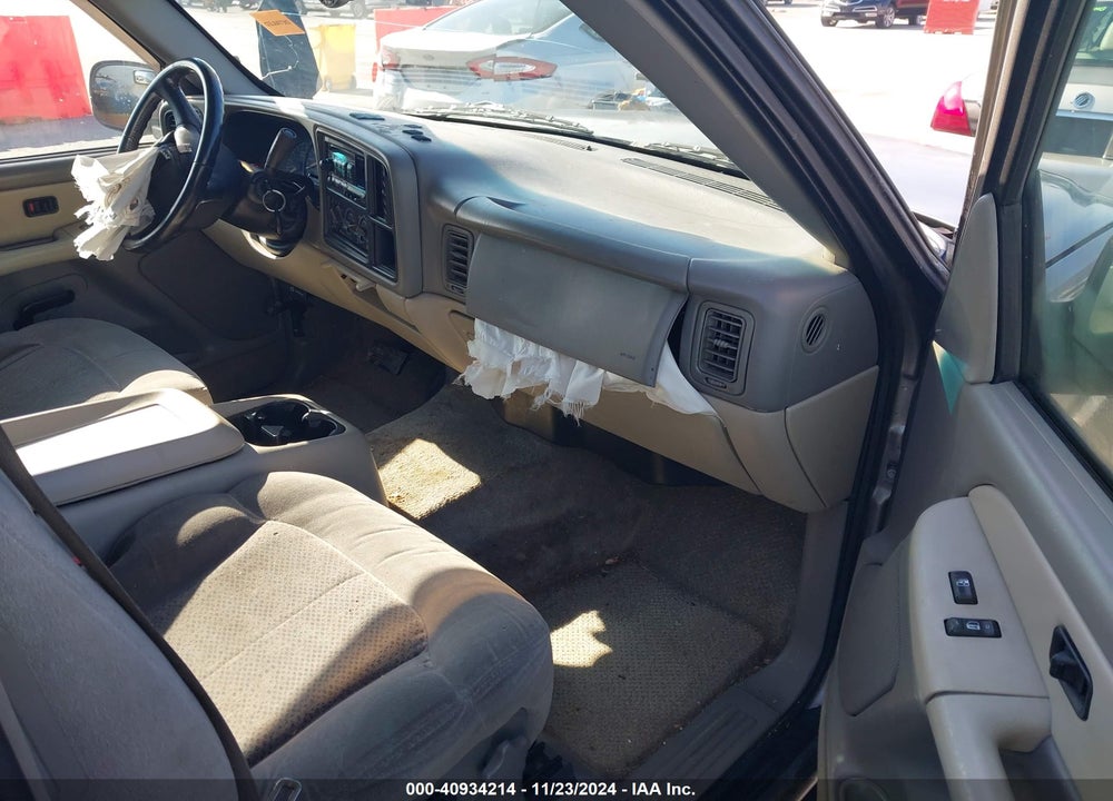 2002 CHEVROLET SUBURBAN 1500 LS VIN: 1GNEC16Z12J145061