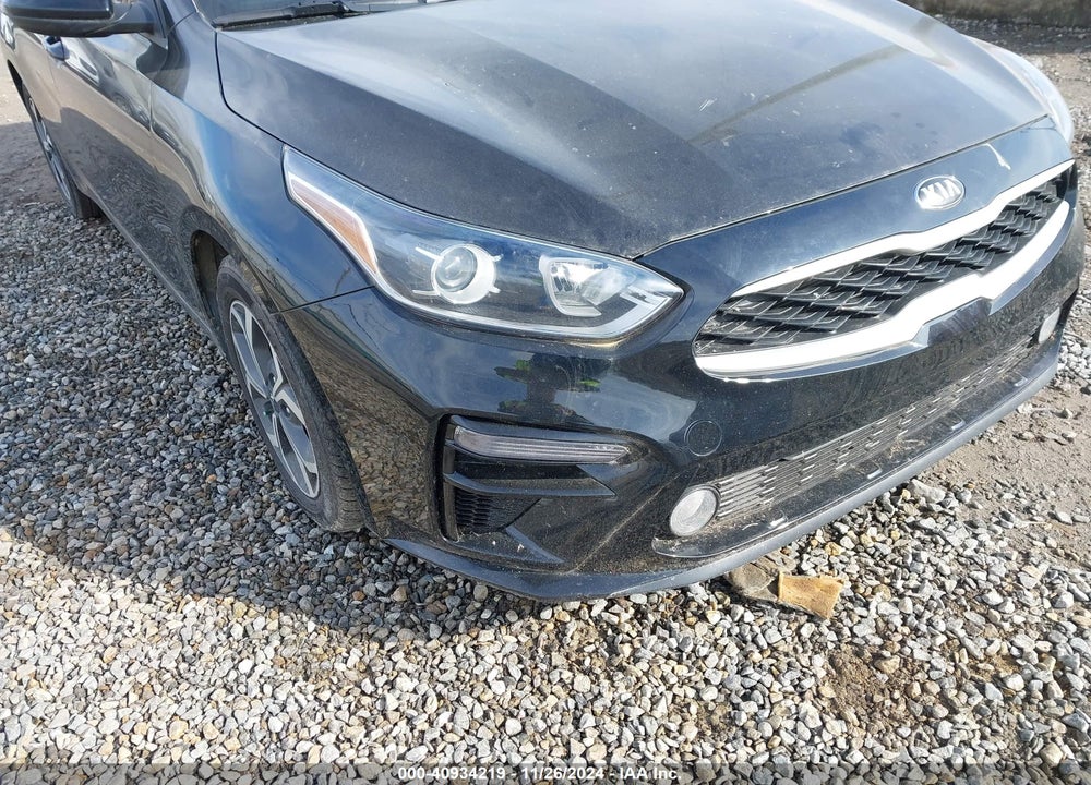 2019 KIA FORTE LXS VIN: 3KPF24AD7KE083353