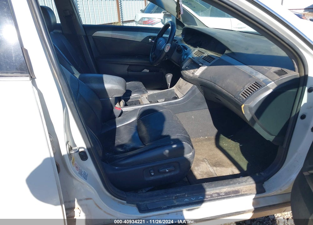 2005 TOYOTA AVALON TOURING VIN: 4T1BK36B05U001514