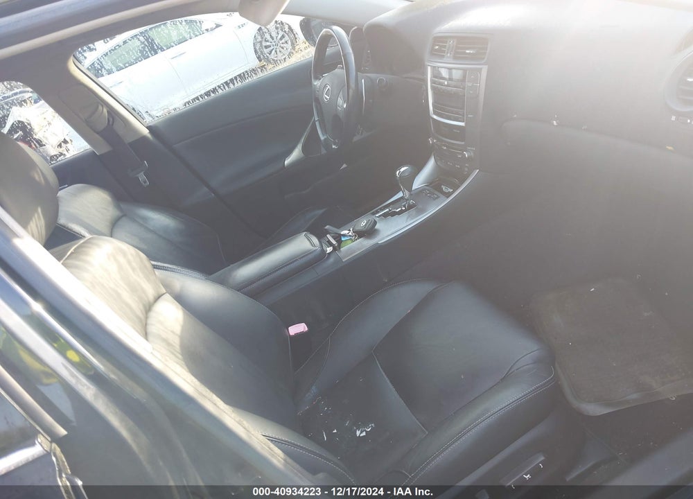 2009 LEXUS IS 250 VIN: JTHCK262295033012