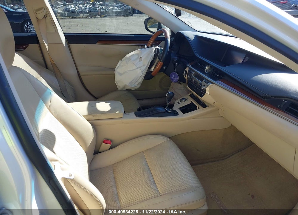 2014 LEXUS ES 300H VIN: JTHBW1GG0E2061715