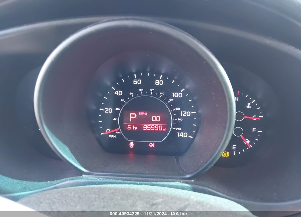 2016 KIA SOUL VIN: KNDJN2A2XG7392164