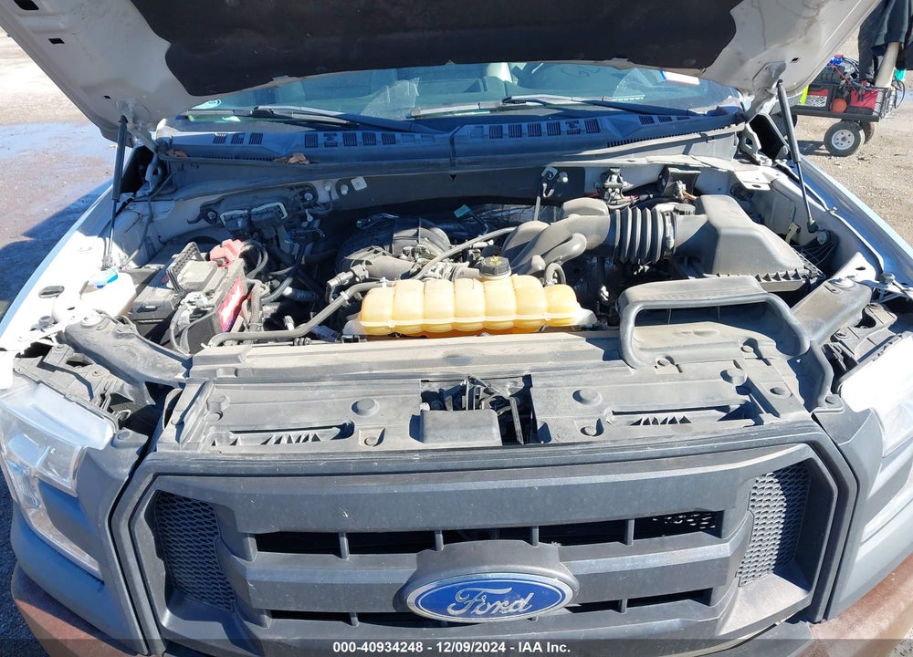 2017 FORD F-150 XL VIN: 1FTMF1C81HKD02601