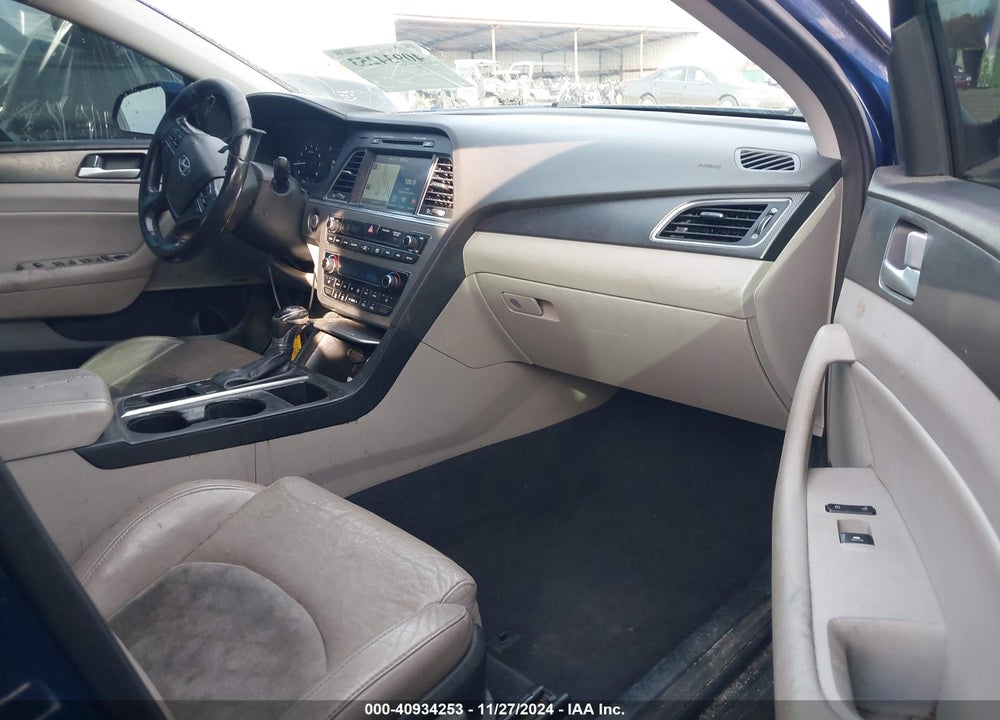 2015 HYUNDAI SONATA VIN: 5NPE34AF6FH094470