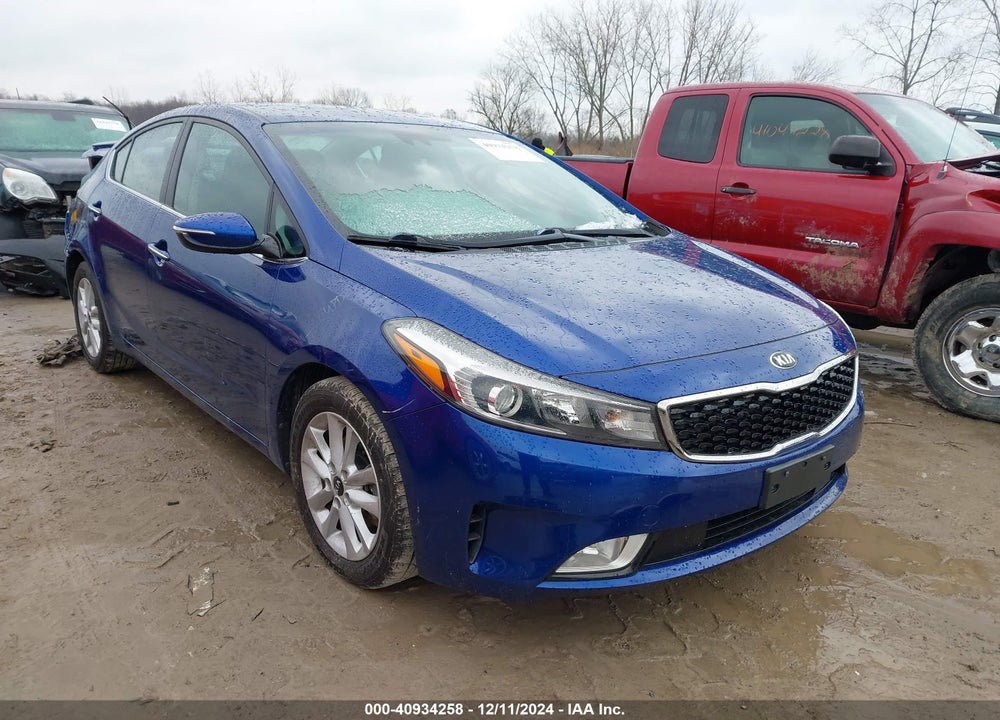 2017 KIA FORTE S VIN: 3KPFL4A72HE100883