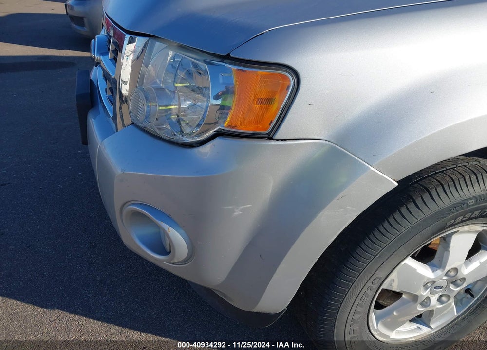2008 FORD ESCAPE XLT VIN: 1FMCU93138KD78237