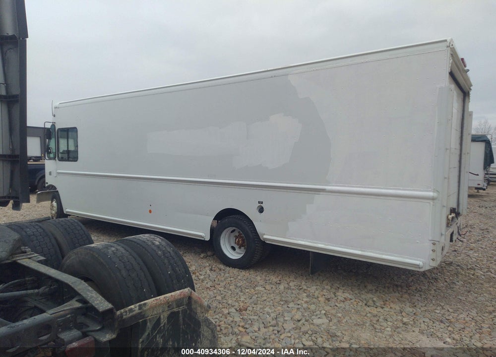 2014 FREIGHTLINER CHASSIS M LINE WALK-IN VAN VIN: 4UZAC3DV0ECFW4495