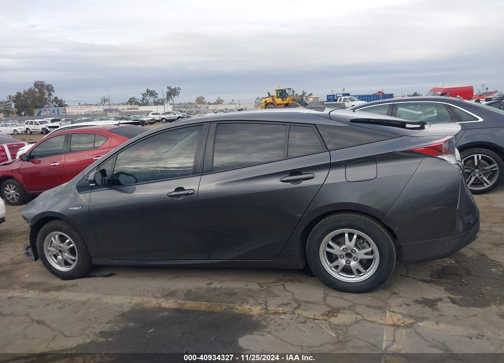 2017 TOYOTA PRIUS TWO VIN: JTDKBRFUXH3041280