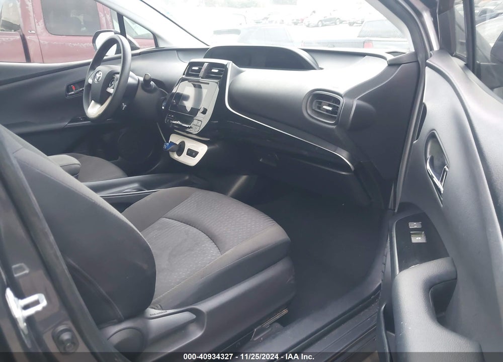 2017 TOYOTA PRIUS TWO VIN: JTDKBRFUXH3041280
