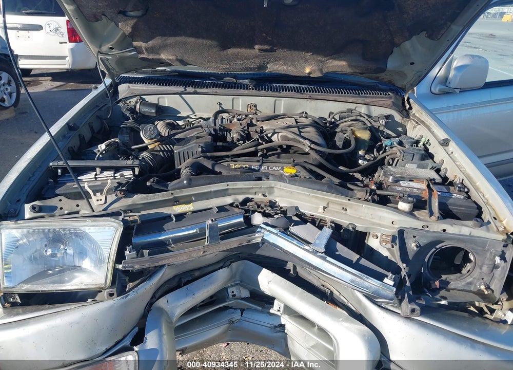 2000 TOYOTA 4RUNNER SR5 V6 VIN: JT3GN86R6Y0142647