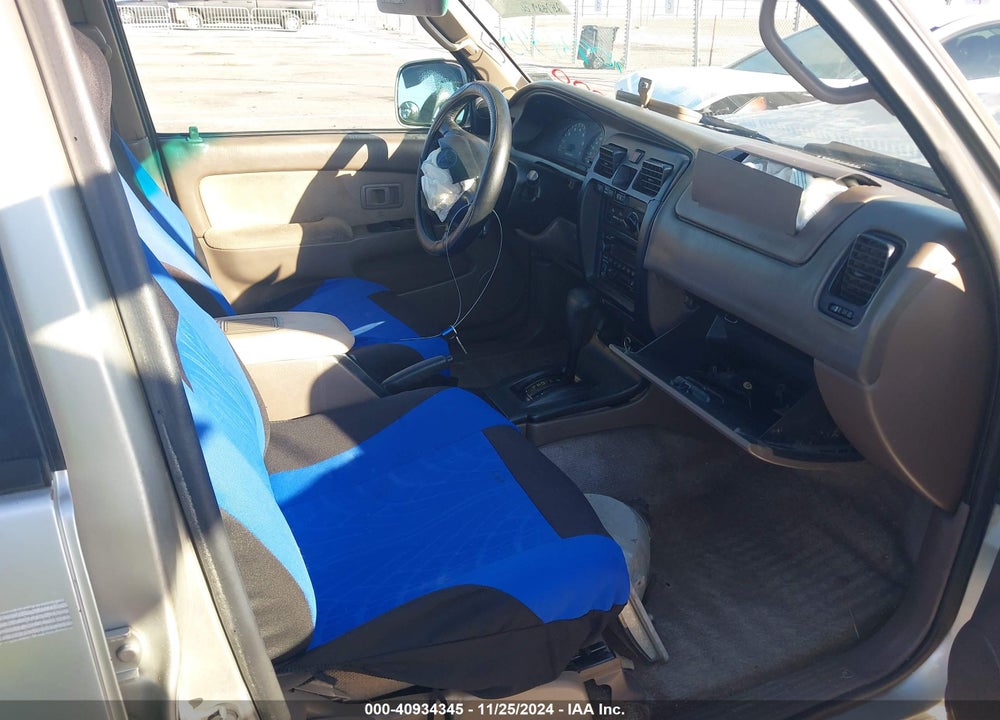2000 TOYOTA 4RUNNER SR5 V6 VIN: JT3GN86R6Y0142647