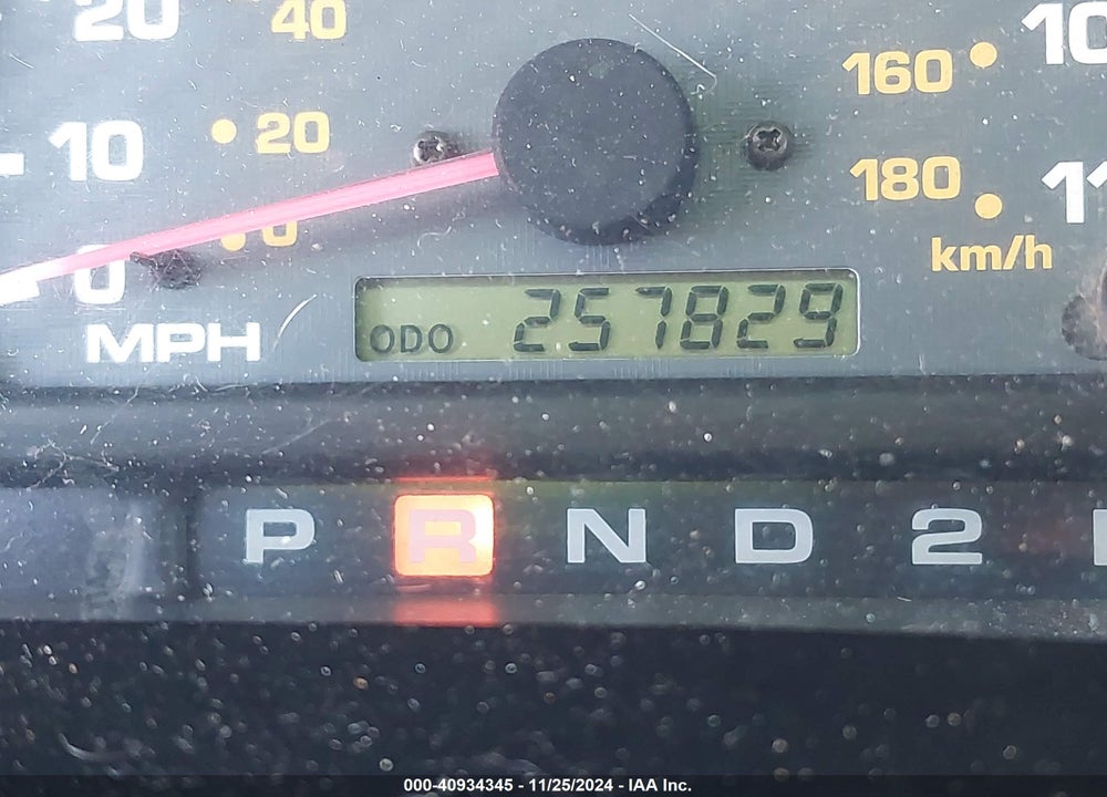 2000 TOYOTA 4RUNNER SR5 V6 VIN: JT3GN86R6Y0142647