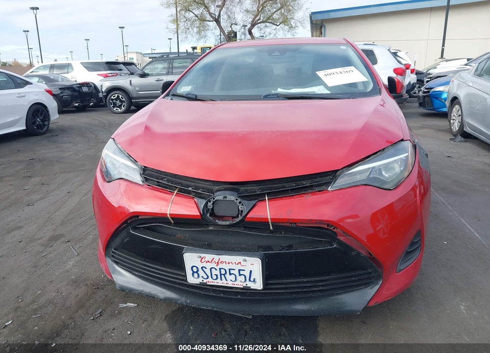 2018 TOYOTA COROLLA LE VIN: 5YFBURHE2JP791740