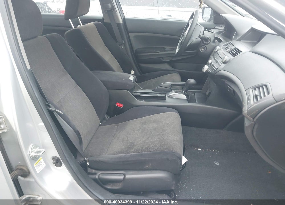 2008 HONDA ACCORD 2.4 LX VIN: 1HGCP26338A055636