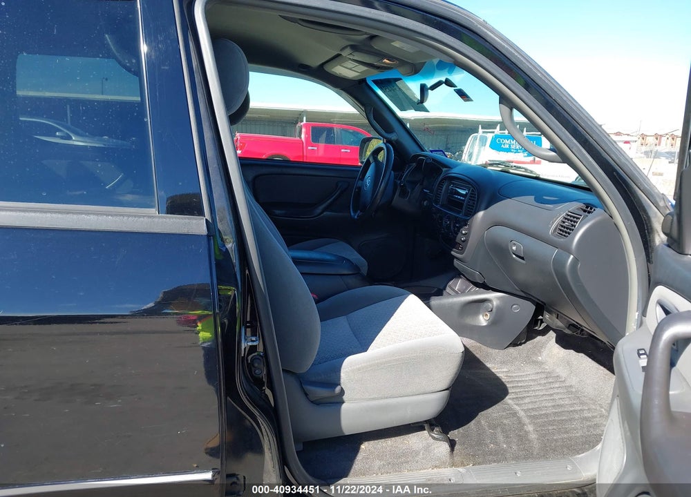 2006 TOYOTA TUNDRA SR5 V8 VIN: 5TBET34176S548822