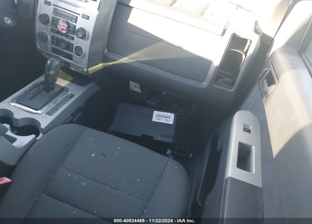 2010 FORD ESCAPE XLT VIN: 1FMCU0D78AKC23588