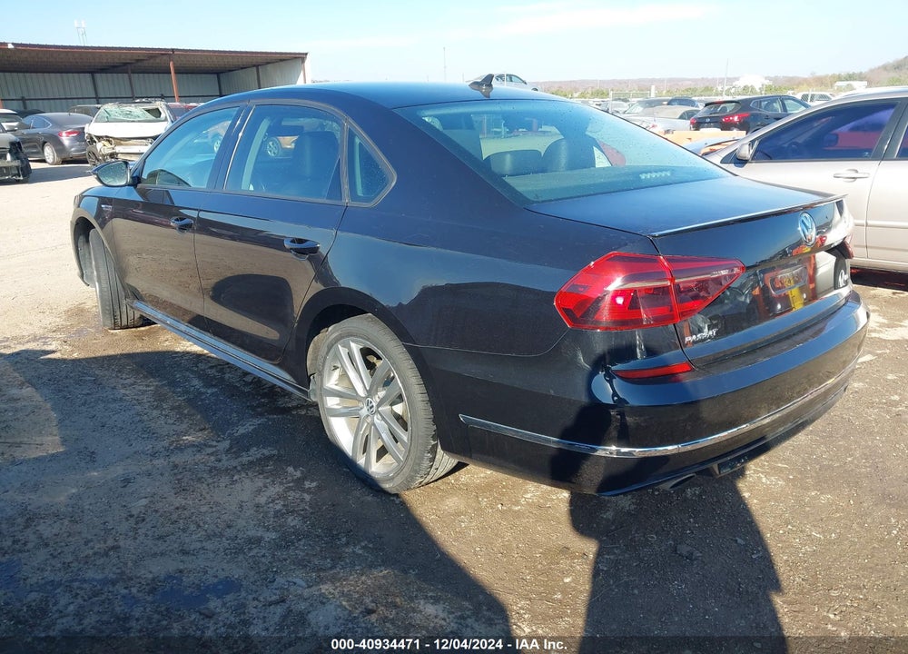 2018 VOLKSWAGEN PASSAT VIN: 1VWAA7A30JC021351