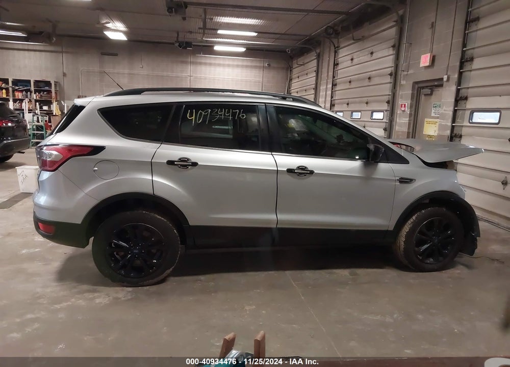 2017 FORD ESCAPE SE VIN: 1FMCU9GD0HUE39598