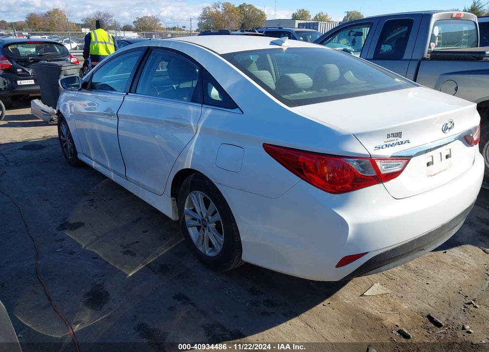 2014 HYUNDAI SONATA GLS VIN: 5NPEB4AC1EH831985