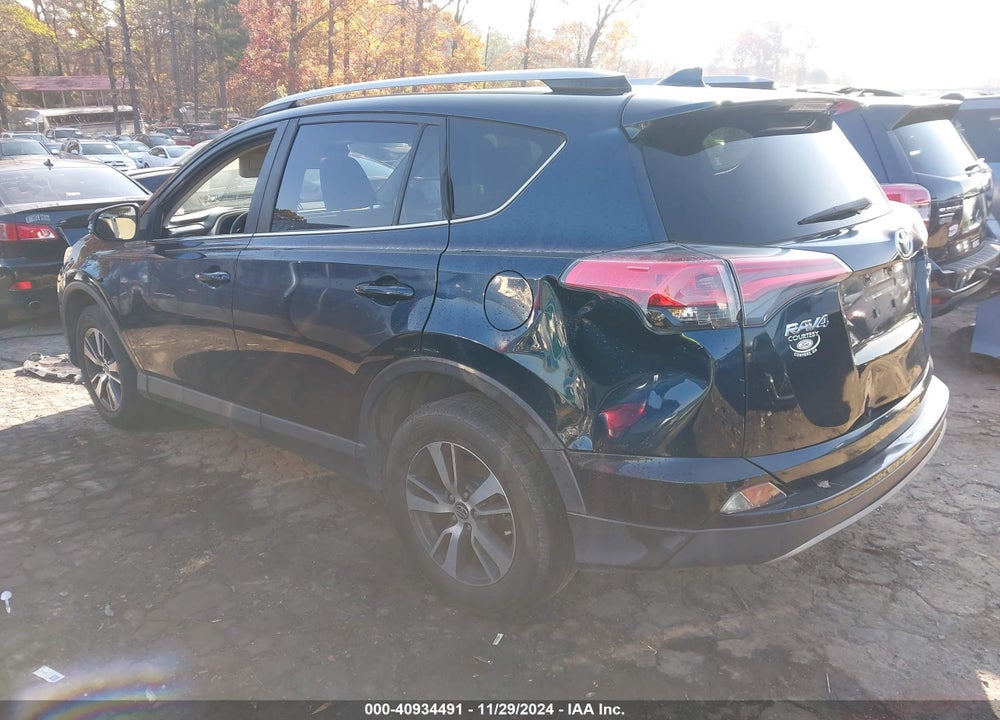 2018 TOYOTA RAV4 ADVENTURE/XLE VIN: JTMWFREV5JJ190116