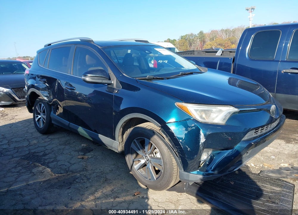2018 TOYOTA RAV4 ADVENTURE/XLE VIN: JTMWFREV5JJ190116
