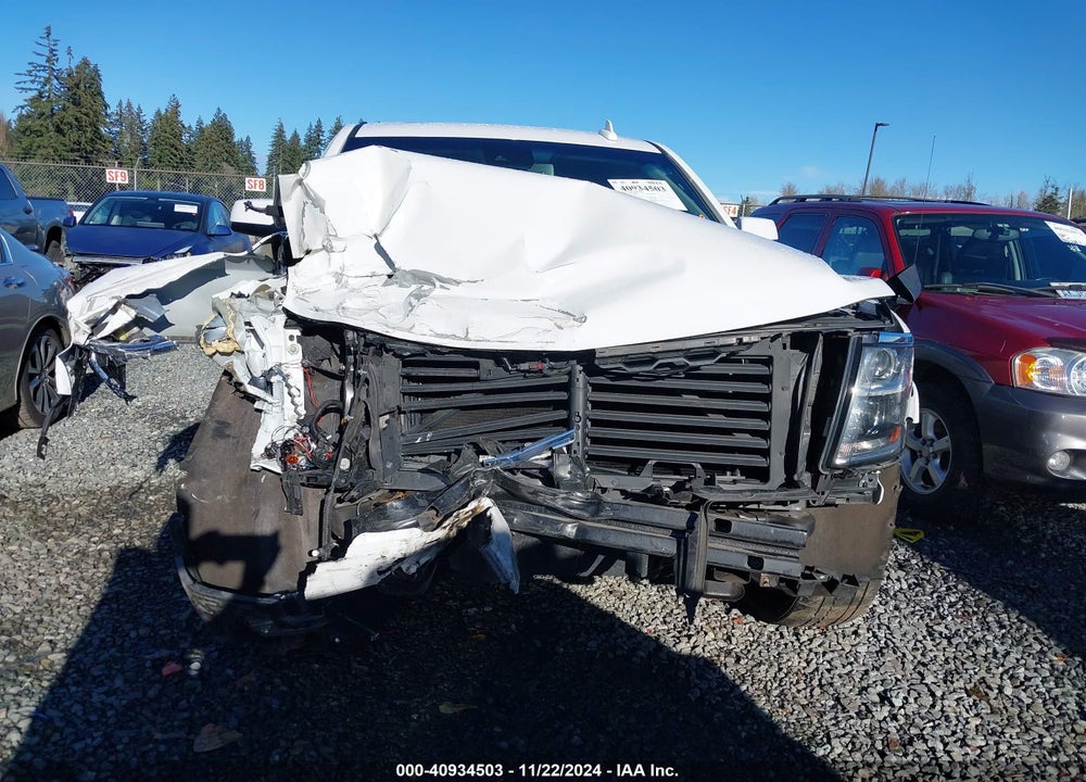 2019 CHEVROLET SUBURBAN LT VIN: 1GNSKHKC5KR388146