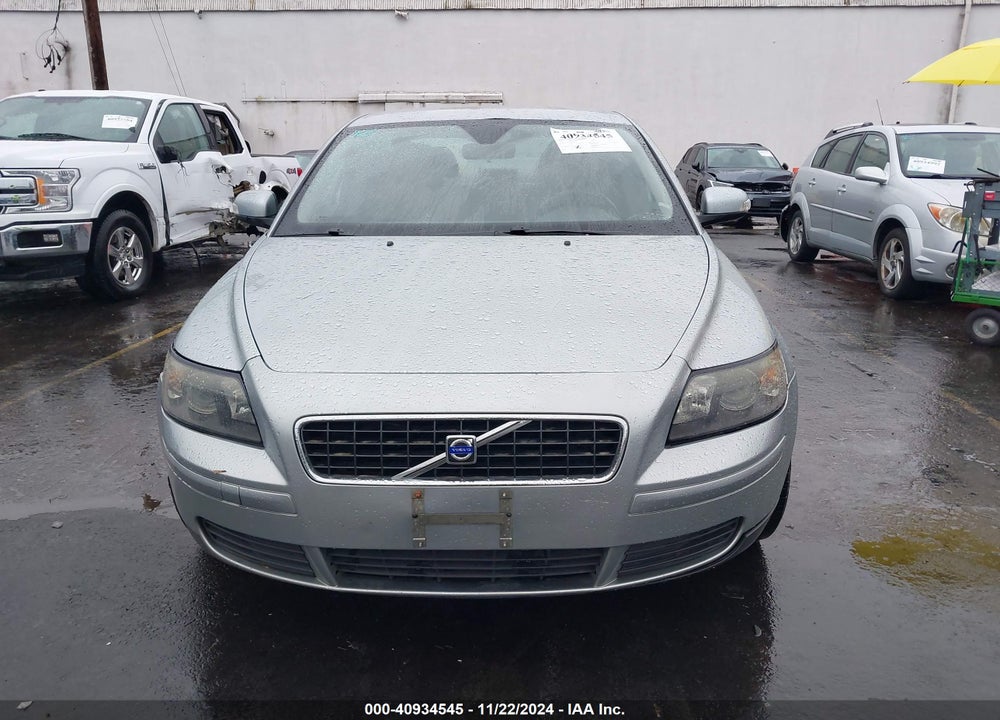2007 VOLVO S40 2.4I VIN: YV1MS390872252751