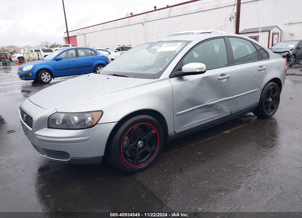 2007 VOLVO S40 2.4I VIN: YV1MS390872252751