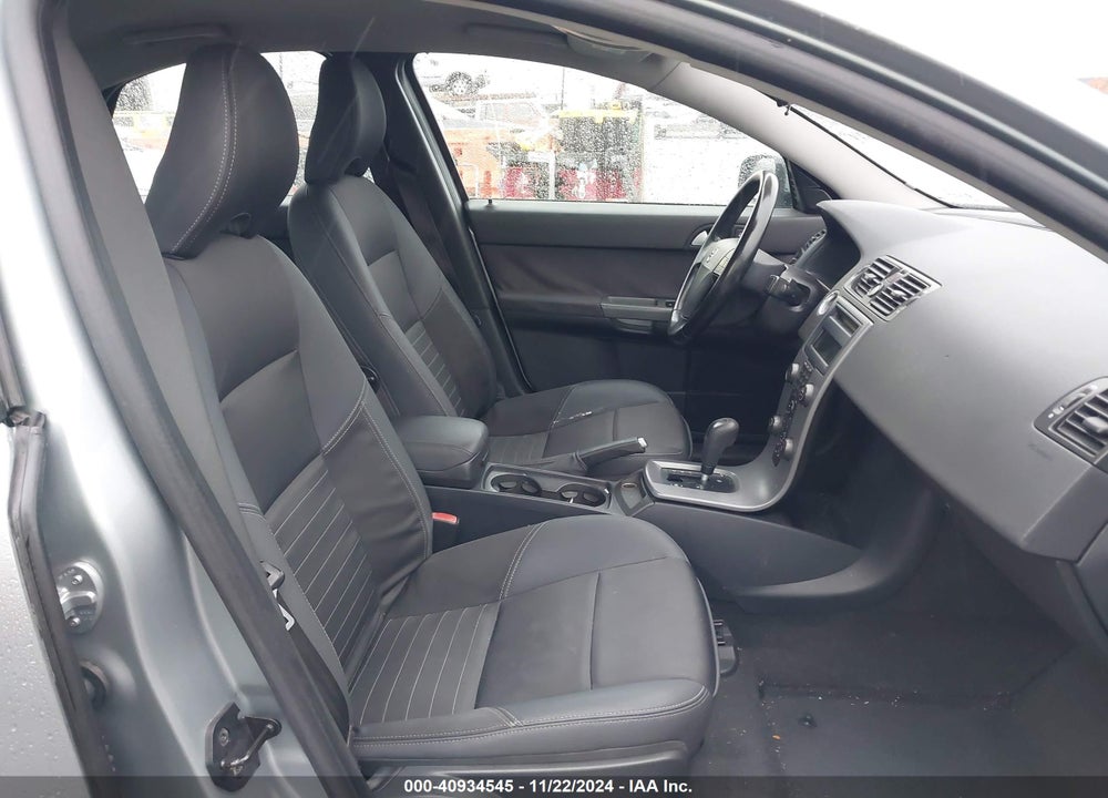2007 VOLVO S40 2.4I VIN: YV1MS390872252751