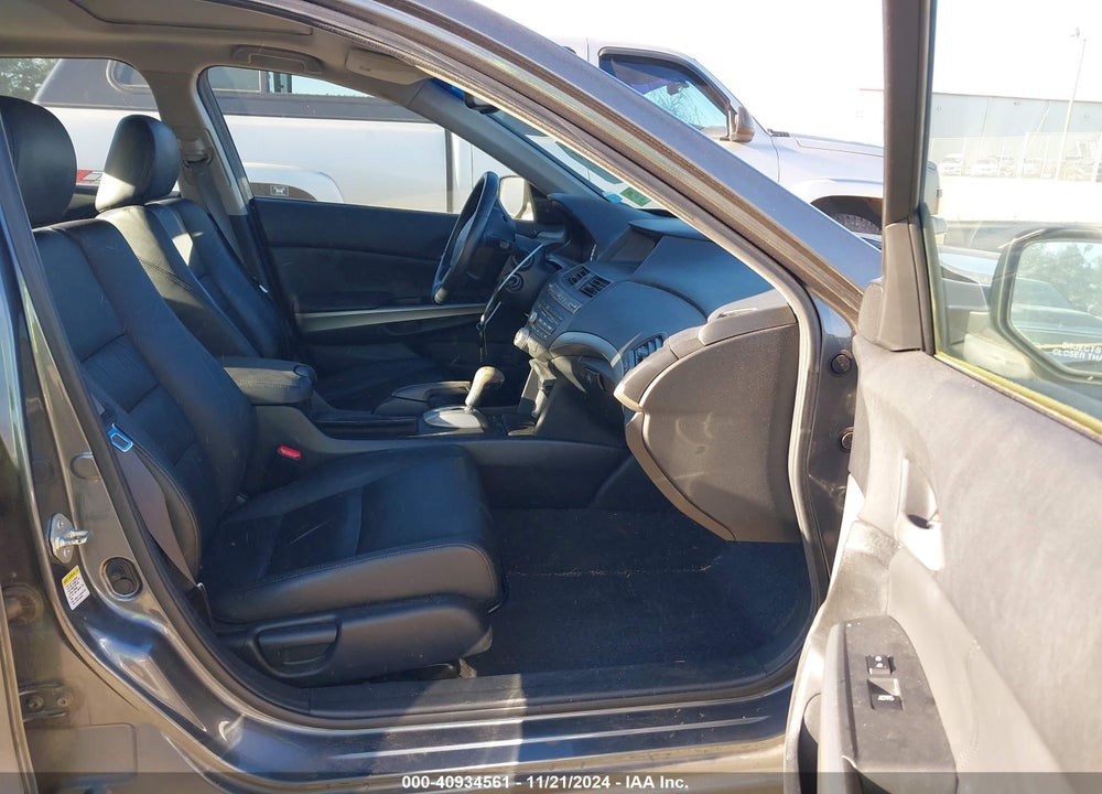 2010 HONDA ACCORD 2.4 EX-L VIN: 1HGCP2F88AA185249