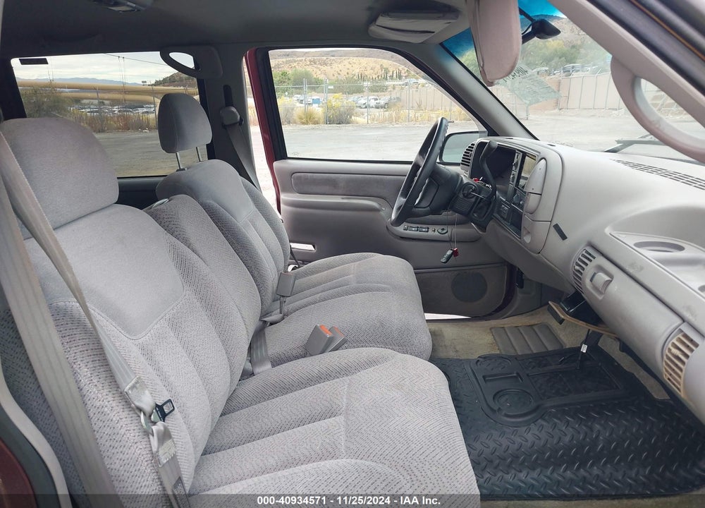 1996 CHEVROLET TAHOE VIN: 1GNEK13R3TJ344699