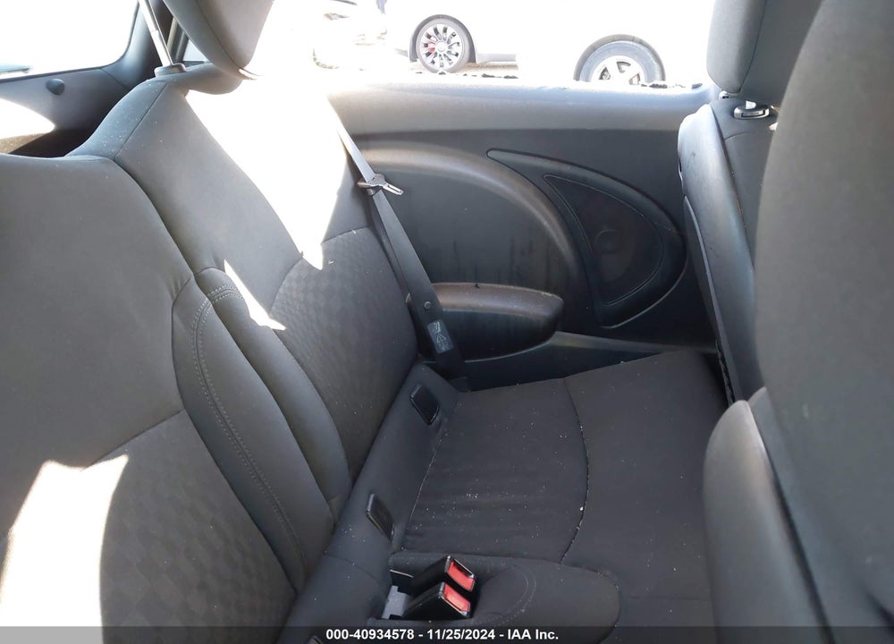 2007 MINI COOPER --- VIN: WMWMF335X7TU61107