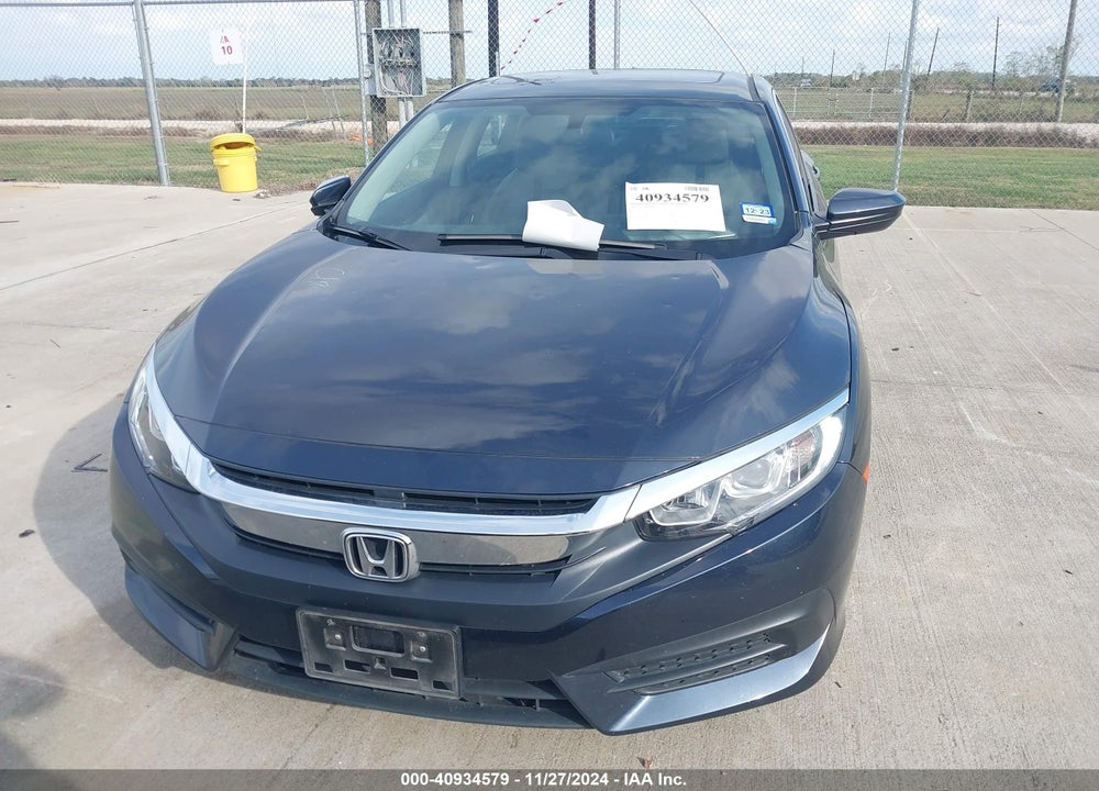2018 HONDA CIVIC VIN: 19XFC2F77JE017193