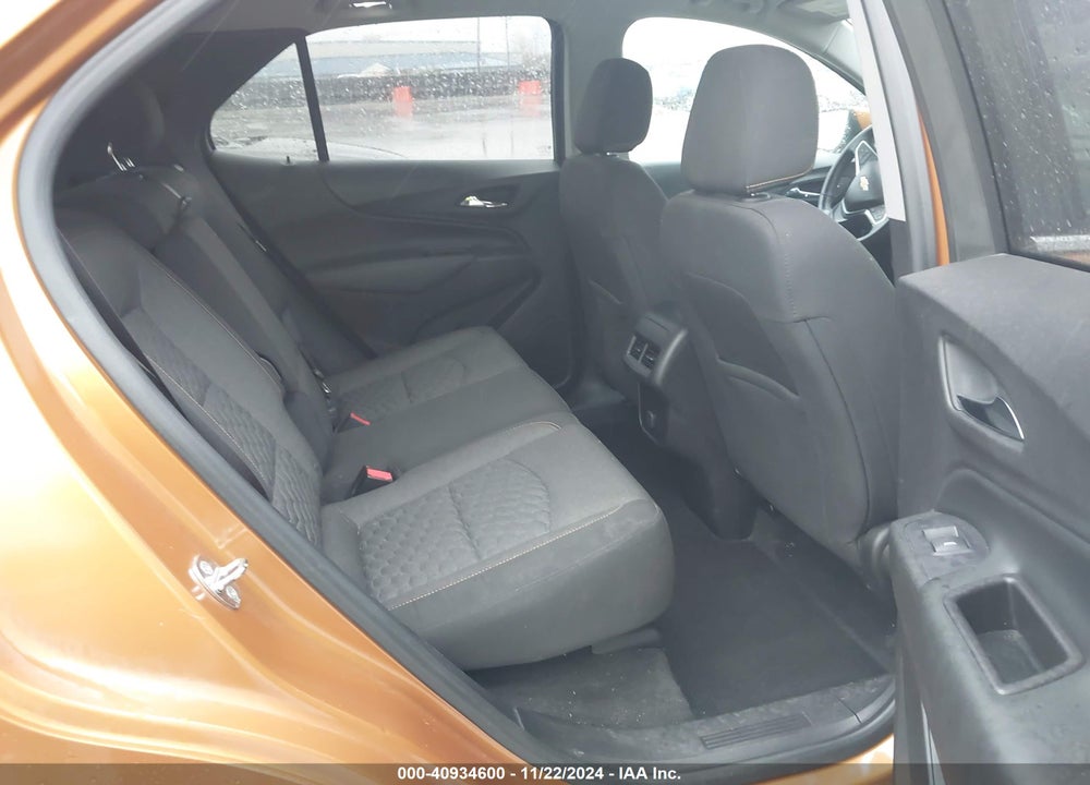 2018 CHEVROLET EQUINOX LT VIN: 2GNAXJEV7J6109873