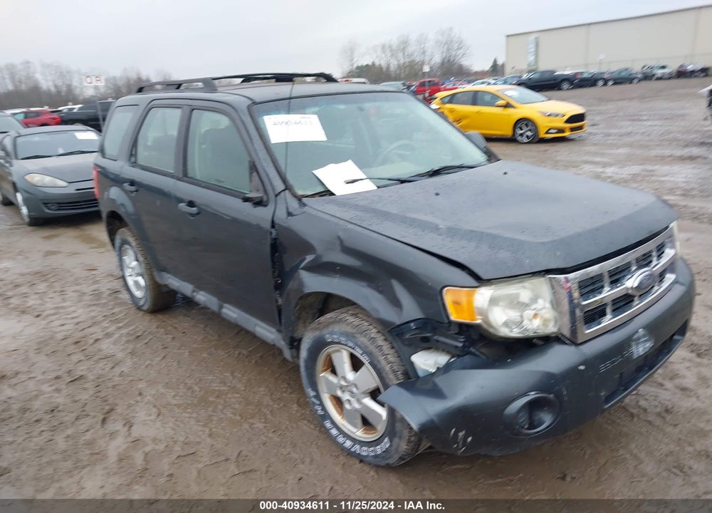 2009 FORD ESCAPE XLS VIN: 1FMCU92759KA38210