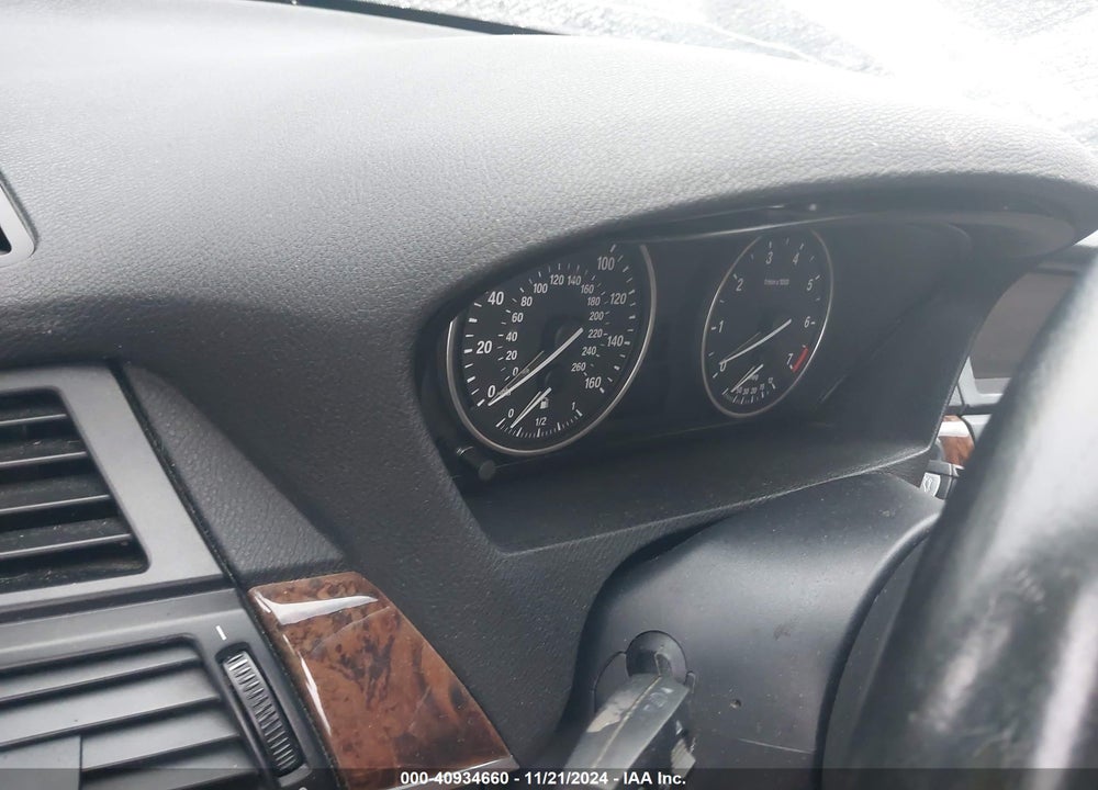 2008 BMW X5 4.8I VIN: 5UXFE83558L160000