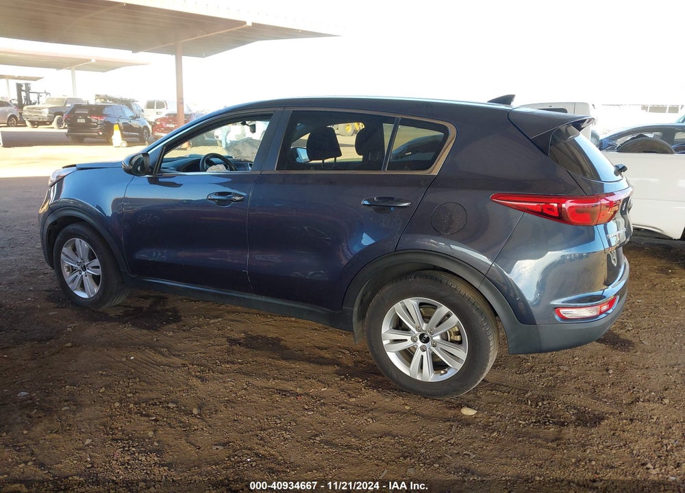 2018 KIA SPORTAGE LX VIN: KNDPM3AC3J7485613