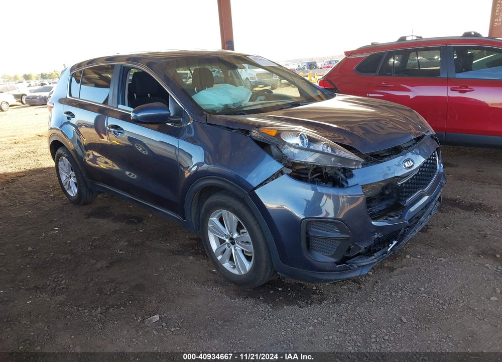 2018 KIA SPORTAGE LX VIN: KNDPM3AC3J7485613