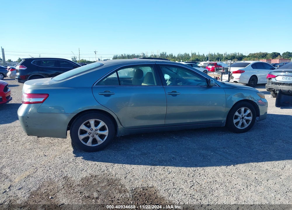 2011 TOYOTA CAMRY LE VIN: 4T1BF3EK2BU643136