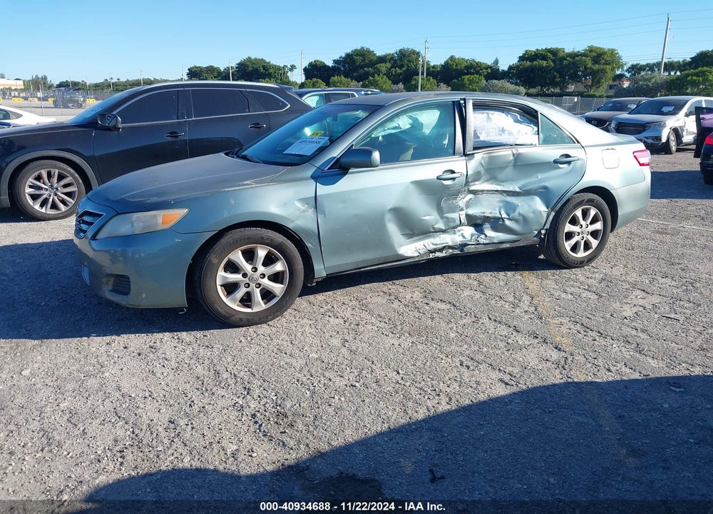 2011 TOYOTA CAMRY LE VIN: 4T1BF3EK2BU643136