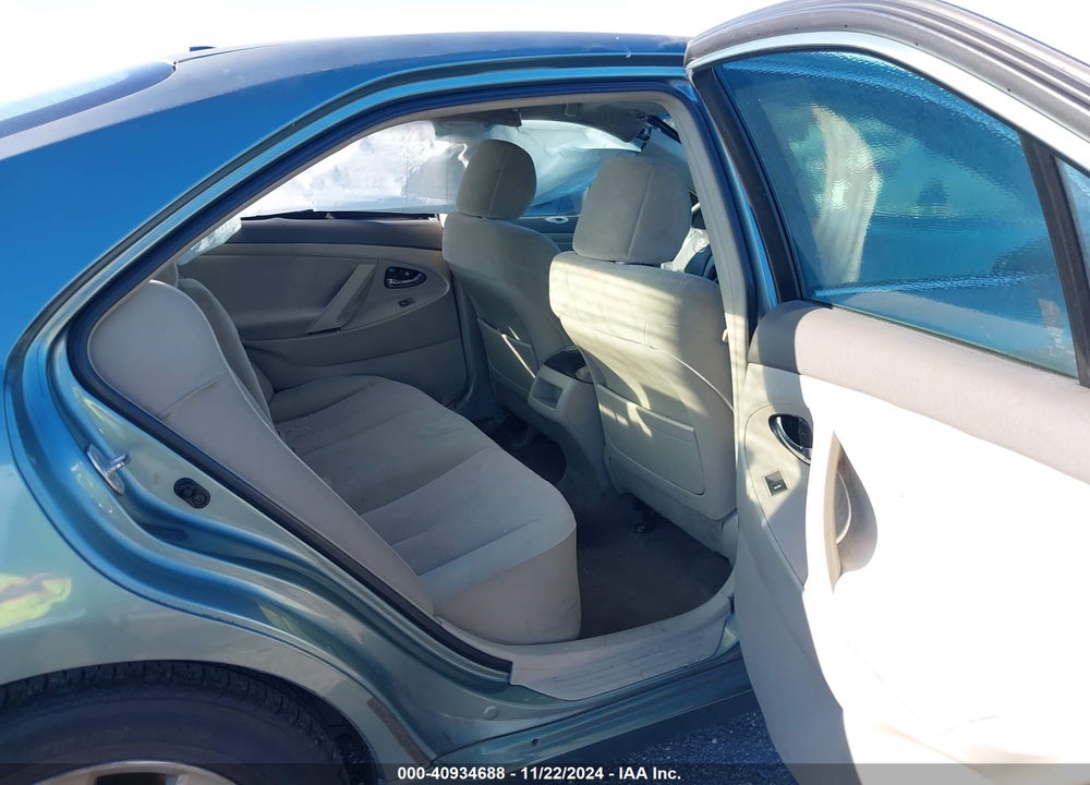 2011 TOYOTA CAMRY LE VIN: 4T1BF3EK2BU643136