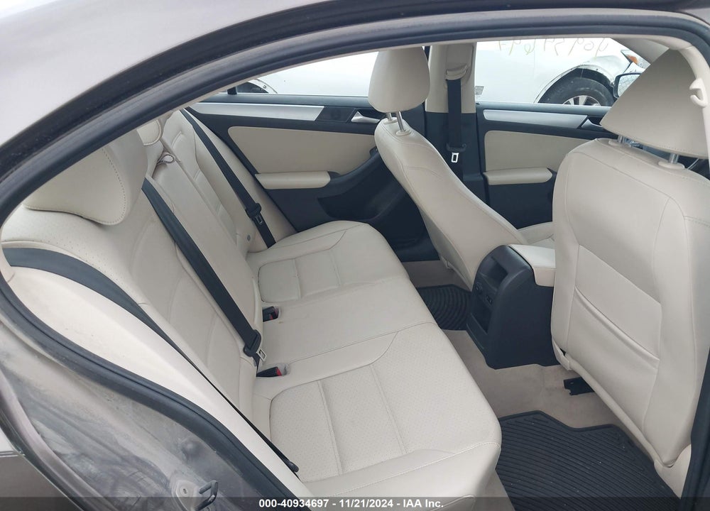 2013 VOLKSWAGEN JETTA VIN: 3VWDP7AJ2DM446096