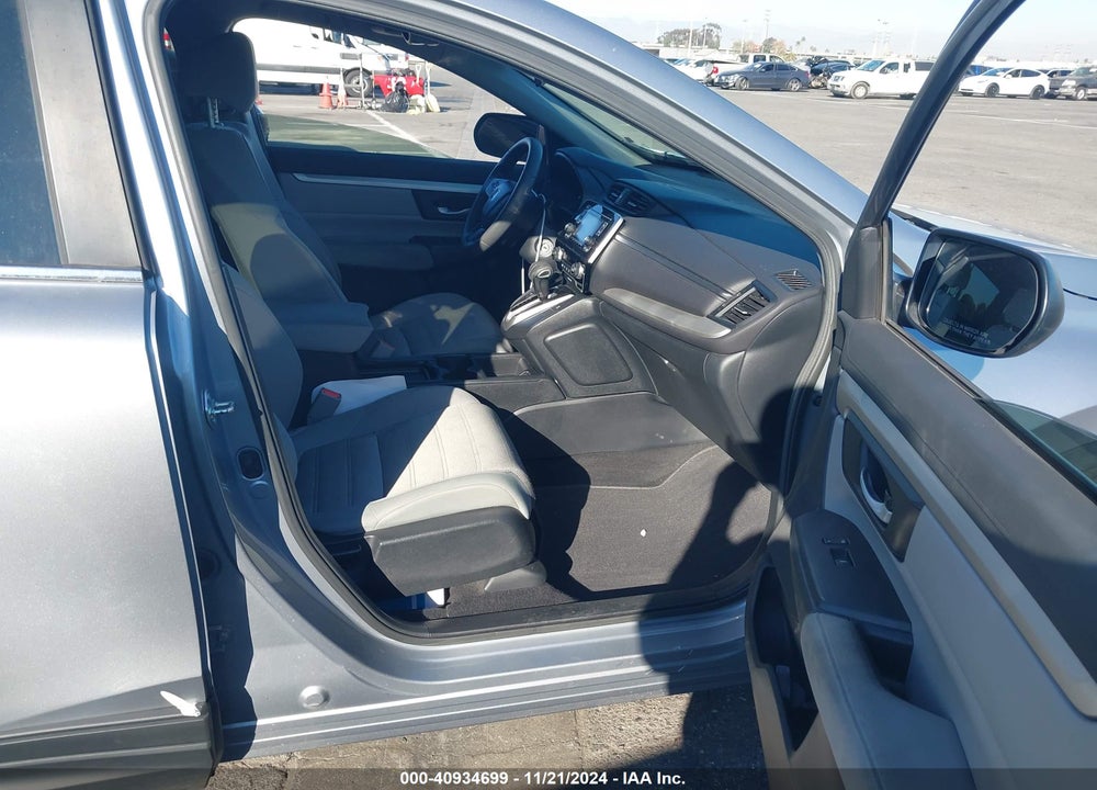 2017 HONDA CR-V LX VIN: 2HKRW5H30HH400186