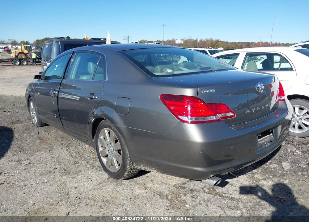 2005 TOYOTA AVALON XLS VIN: 4T1BK36B05U037980