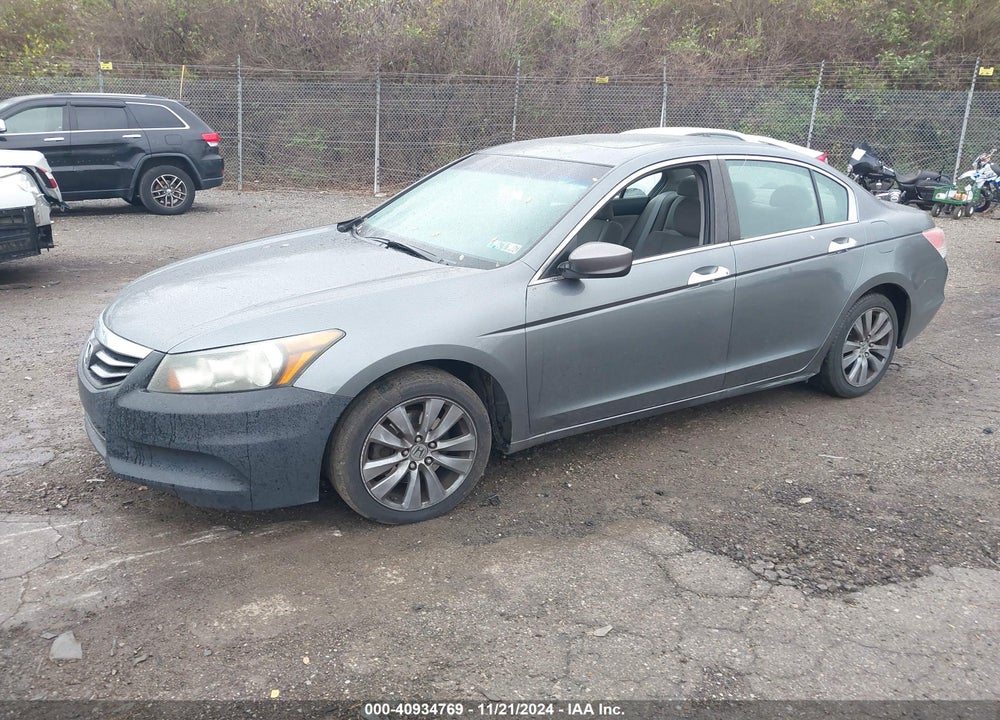 2011 HONDA ACCORD VIN: 1HGCP3F85BA000159