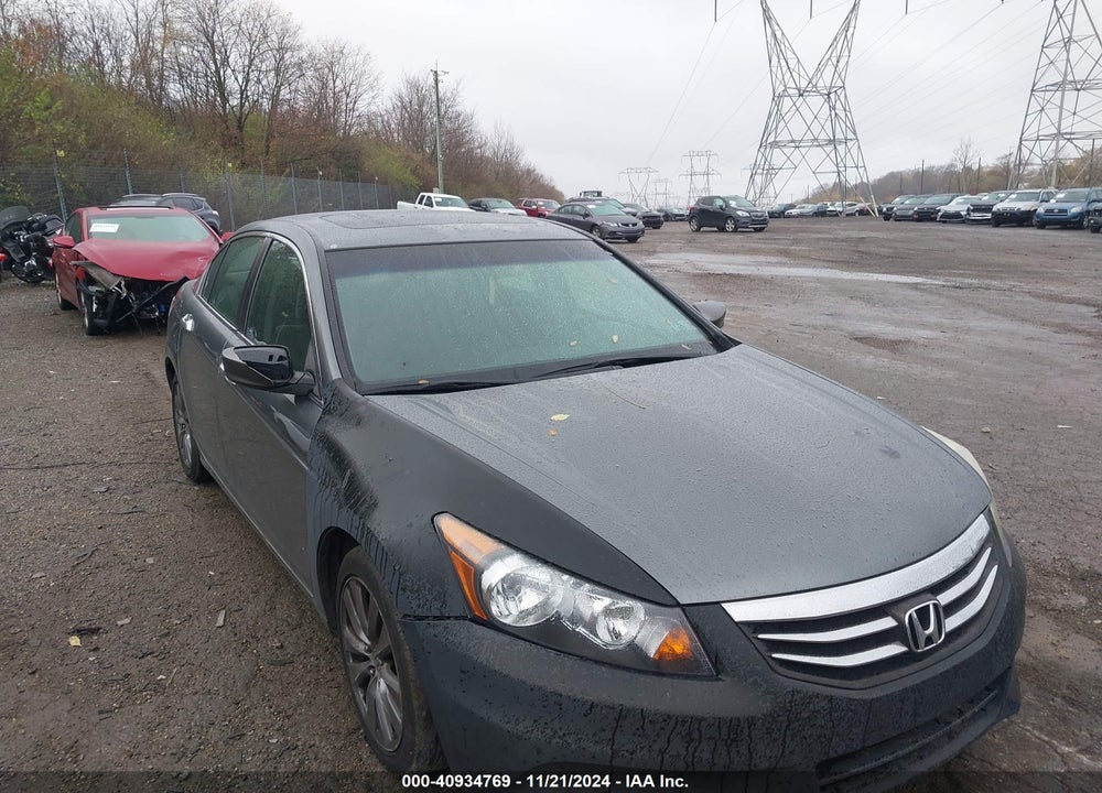 2011 HONDA ACCORD VIN: 1HGCP3F85BA000159
